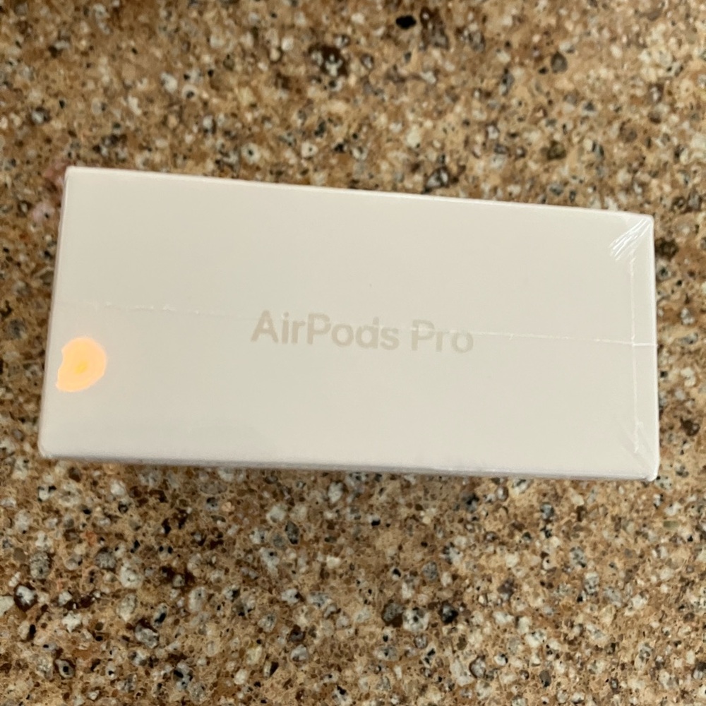 Apple AirPods Pro 2nd generation - Picture 5 of 7